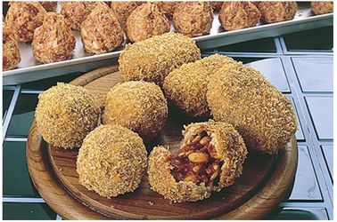 فول معبأ / عادي / السمك كرات اللحم المغلف وتشكيل آلة / 20L + 28L + 5L